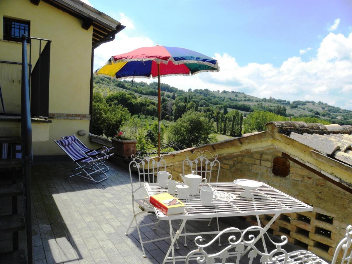 Appartamenti Verde Collina Umbra Bevagna Zimmer foto
